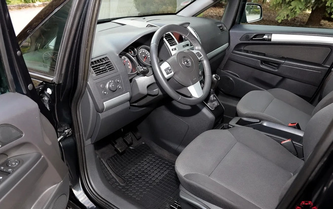 Opel Zafira cena 23999 przebieg: 186000, rok produkcji 2012 z Pińczów małe 704